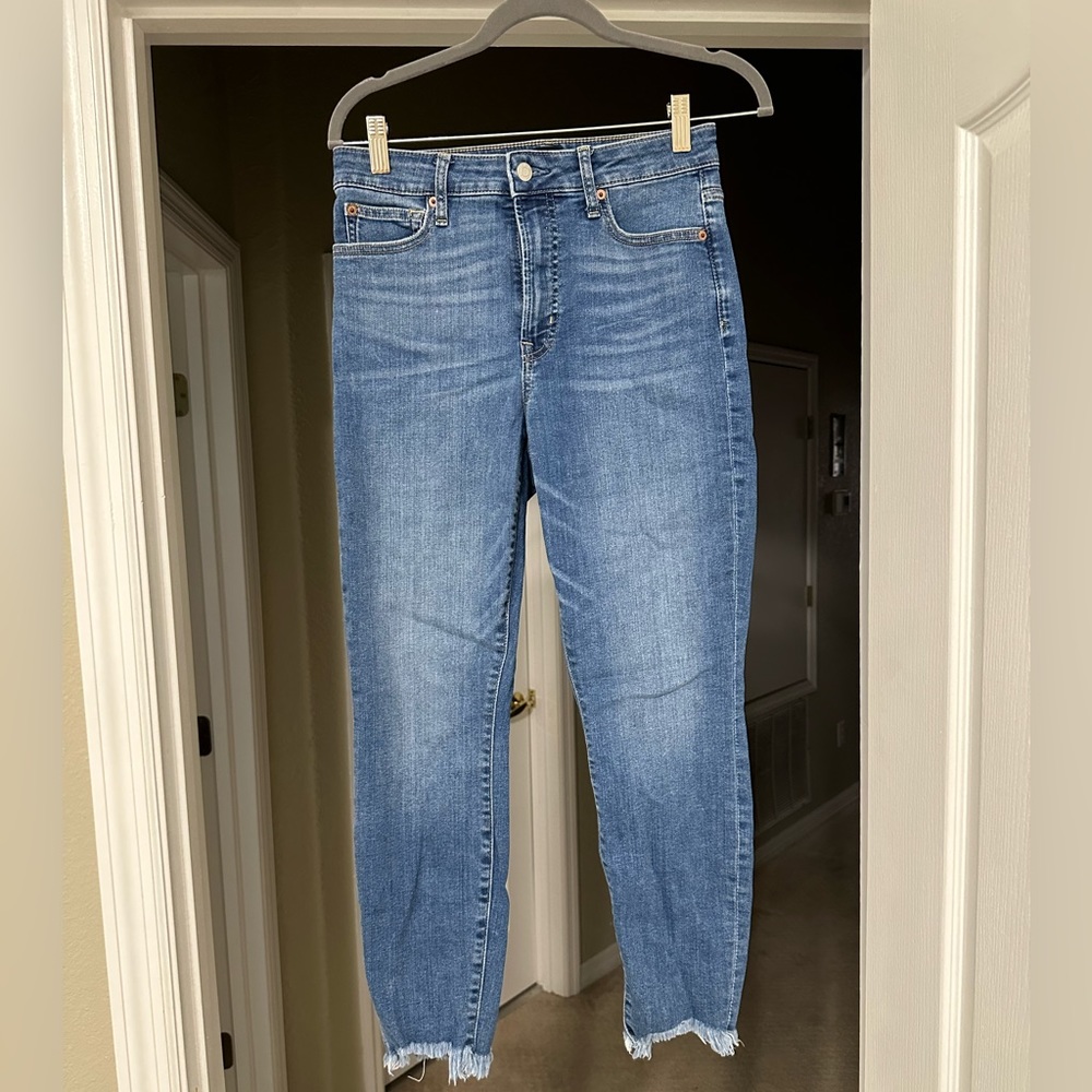 GAP High rise fitted jeans size 6